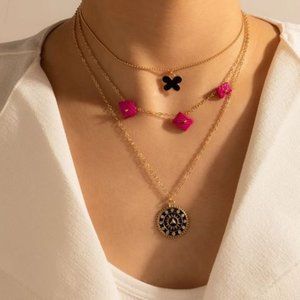 Round Pendant Necklace